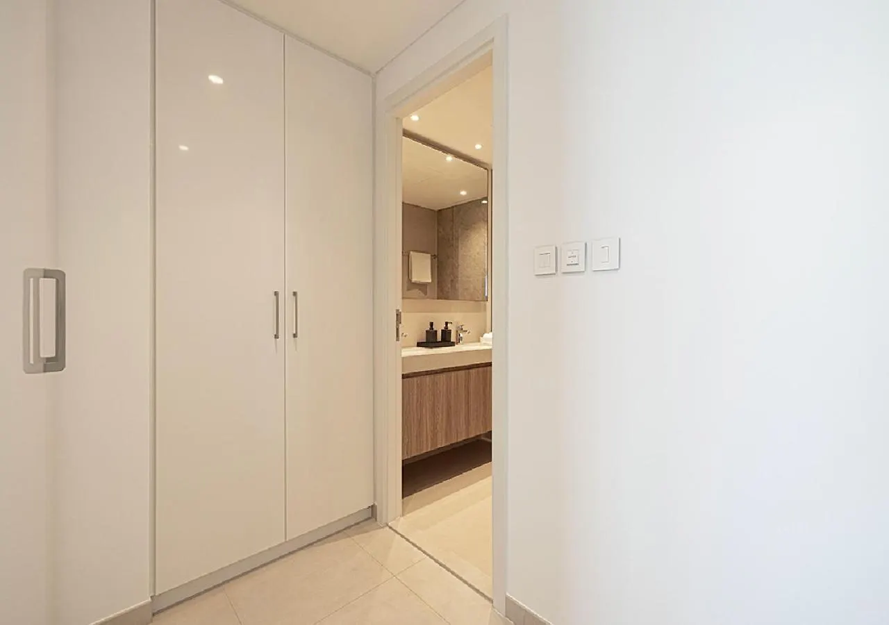 Downtown Burj Khalifa View 2Br Apartment Dubai