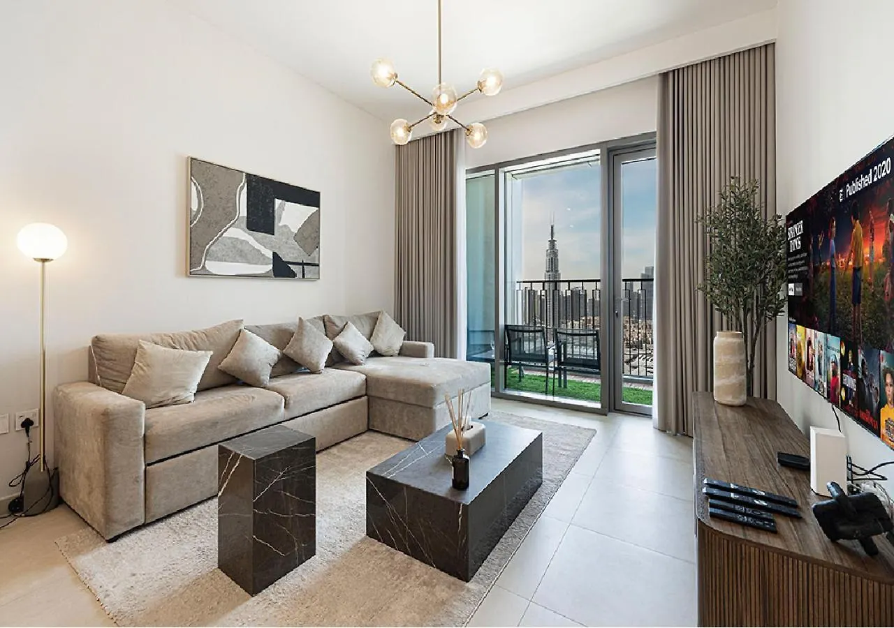 Downtown Burj Khalifa View 2Br Apartment Dubai